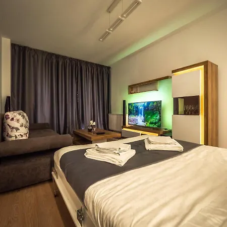 Luxury Charm - Business & Laze *